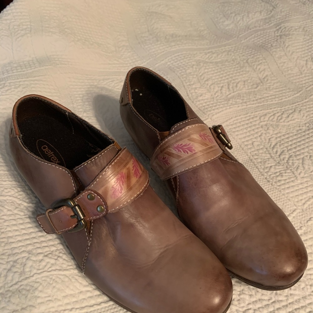 Lartiste Lynette size 38 in Taupe